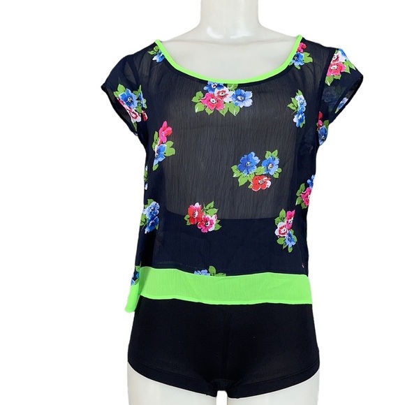 Hollister Sheer Top - Picture 1 of 12